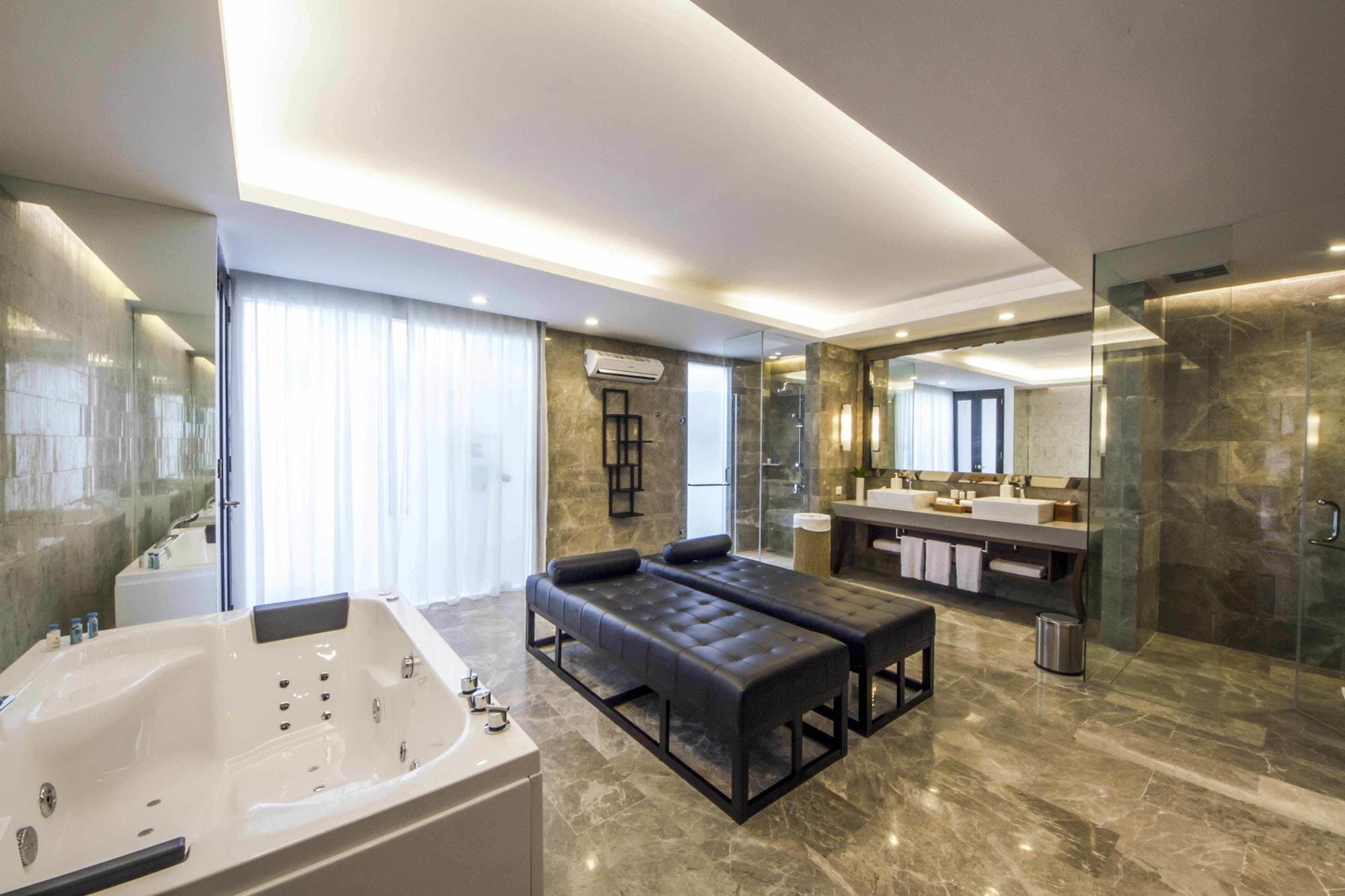 มอนติโก รีสอร์ต นงซา Hotel Nongsa ภายนอก รูปภาพ